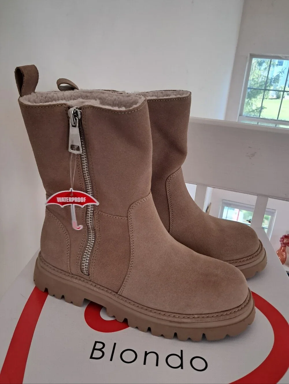 Blondo Boots Women's 7.5 Waterproof Burnout Almond Suede Sherpa Lining Cozy